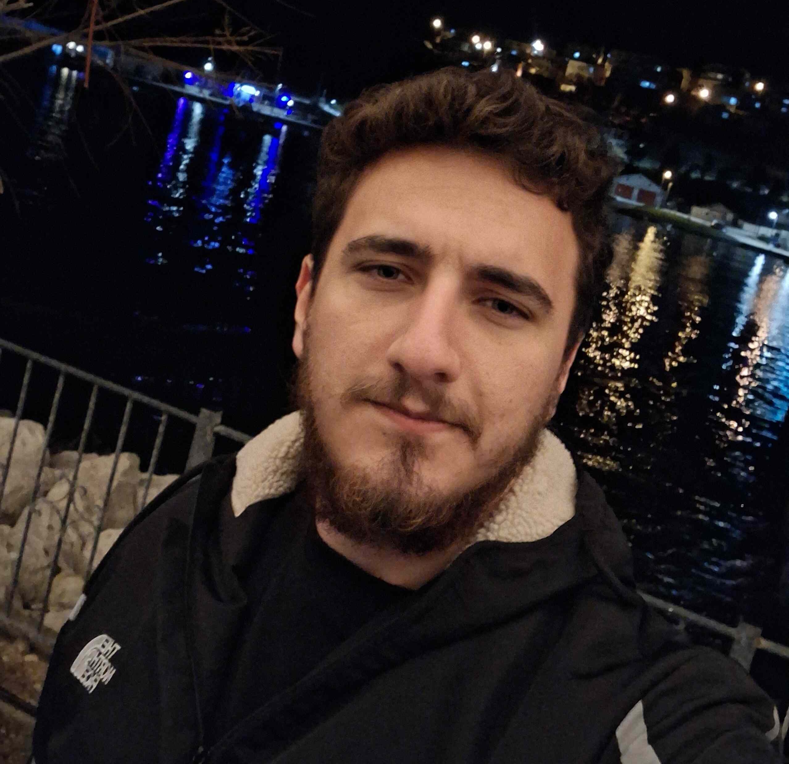 Emirhan Demirbaşa